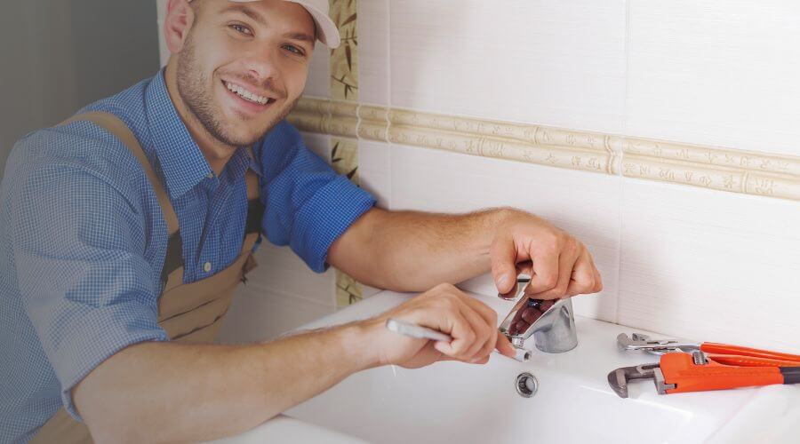 Handle or spout repair in Clio, AL